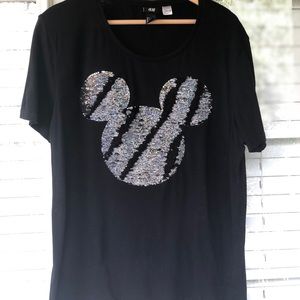 H&M Men’s sequin Mickey Shirt